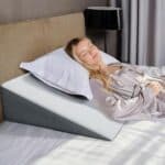 Kölbs Extra Wide Bed Wedge Pillow